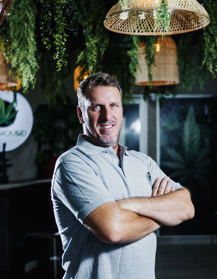 7-Leaves founding retailer