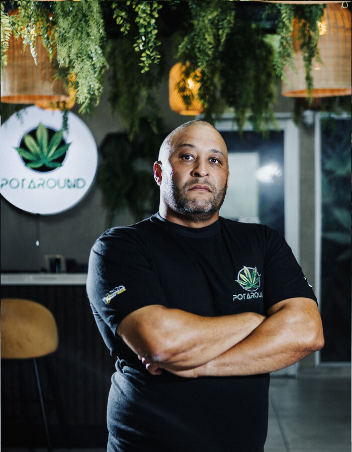 7-Leaves founding retailer