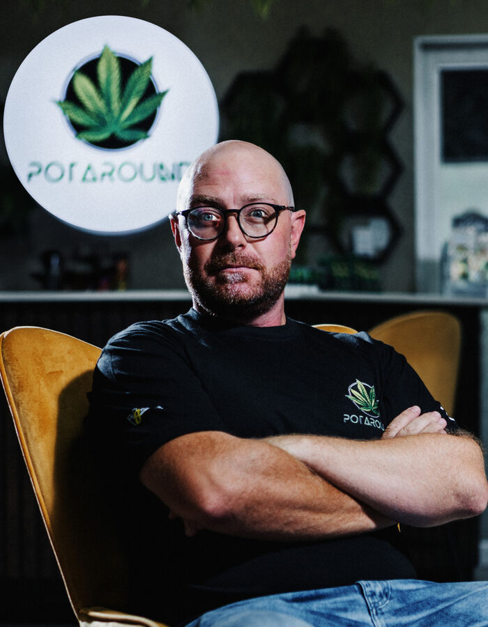 7-Leaves founding retailer